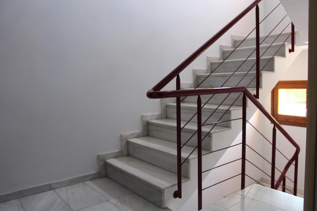 Hostal Montserrat Tona Εξωτερικό φωτογραφία