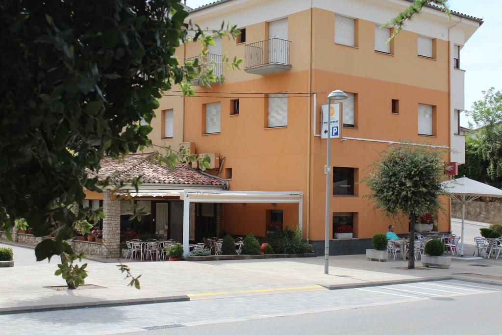 Hostal Montserrat Tona Εξωτερικό φωτογραφία